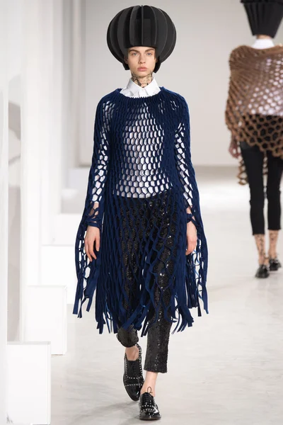 Look 36